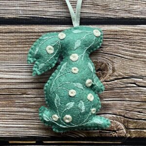 Іграшка-прикраса "Зайчик зелений"