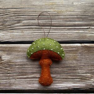 Іграшка-прикраса "Зелений гриб"