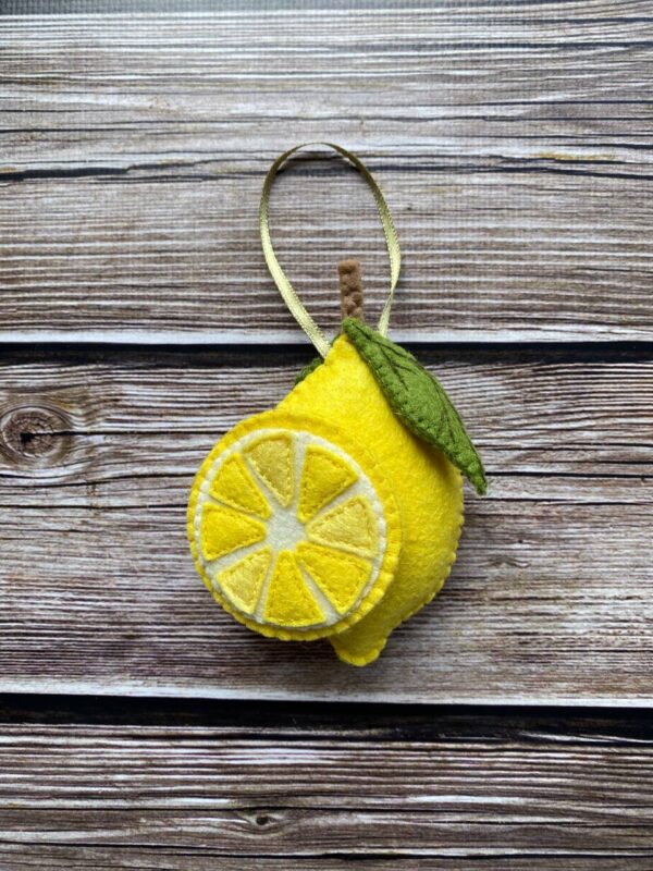 Іграшка-прикраса "Лимон"